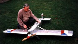 2001 - Zdeněk Krejsa a jeho Avia BH3 s motorem ZDZ40