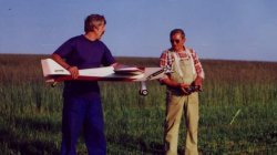 2002 - Standa Frank se Zdenkem Krejsou a motorákem vlastní konstrukce